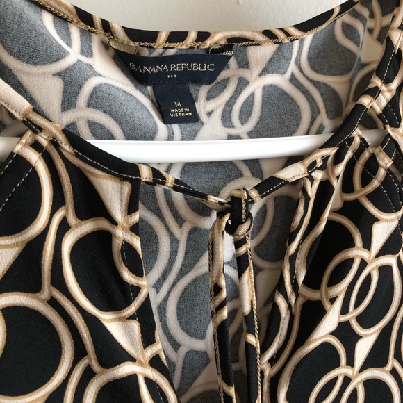 Banana Republic | Black & Gold Cocktail Dress 👗 - Picture 5 of 8